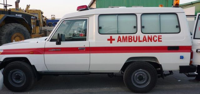 AmbulanceLandcruiser-02